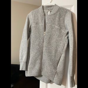 LULULEMON zip up size 4